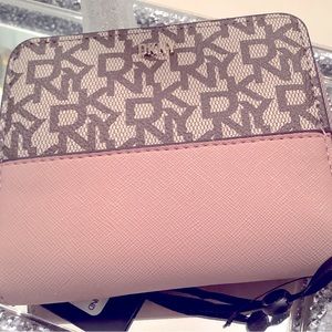 Beautiful designer wallet new with tags